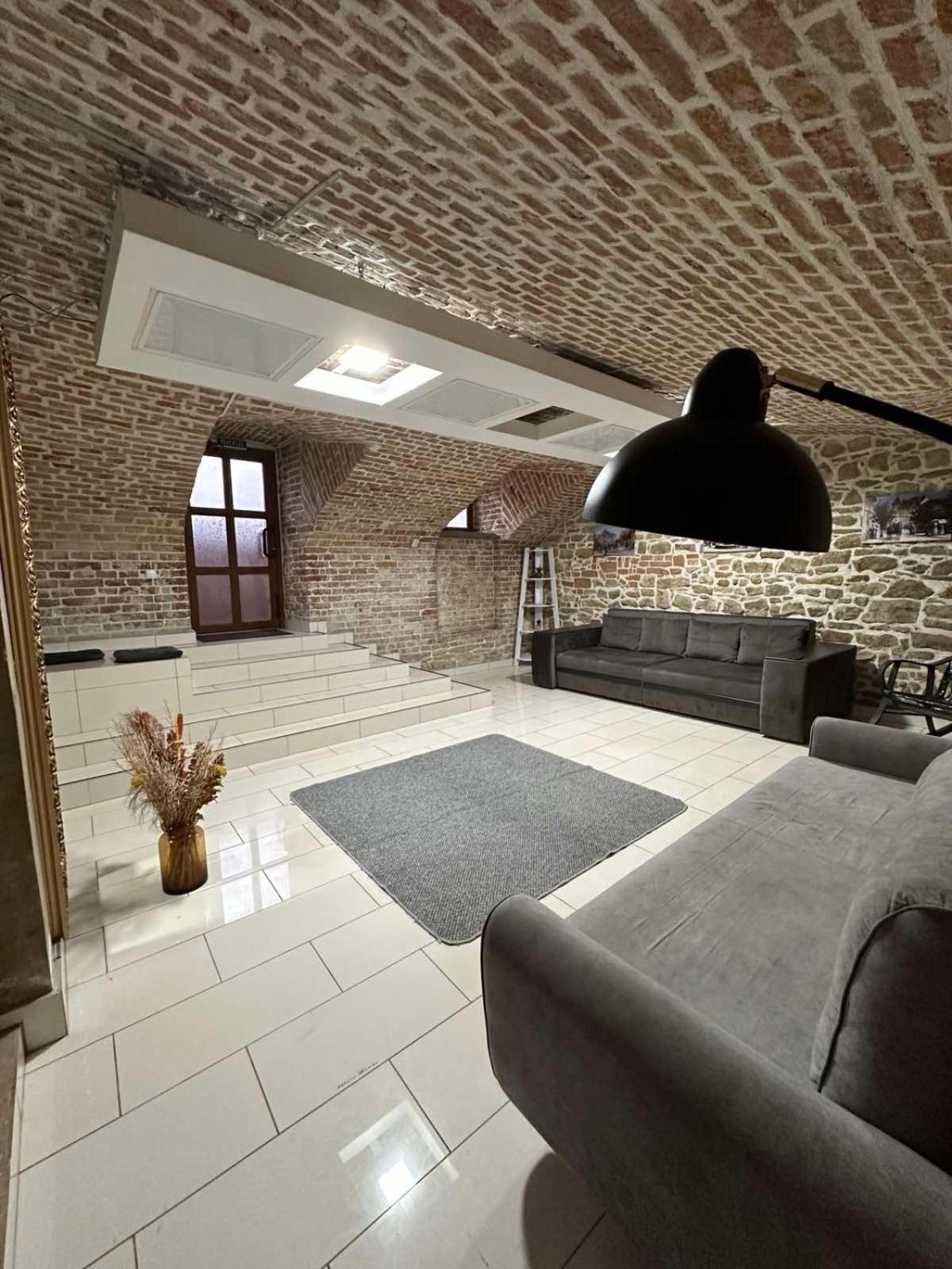 2Х Кім-Й Loft На Площі Філармонії By Willox Apartment Чернивци Екстериор снимка